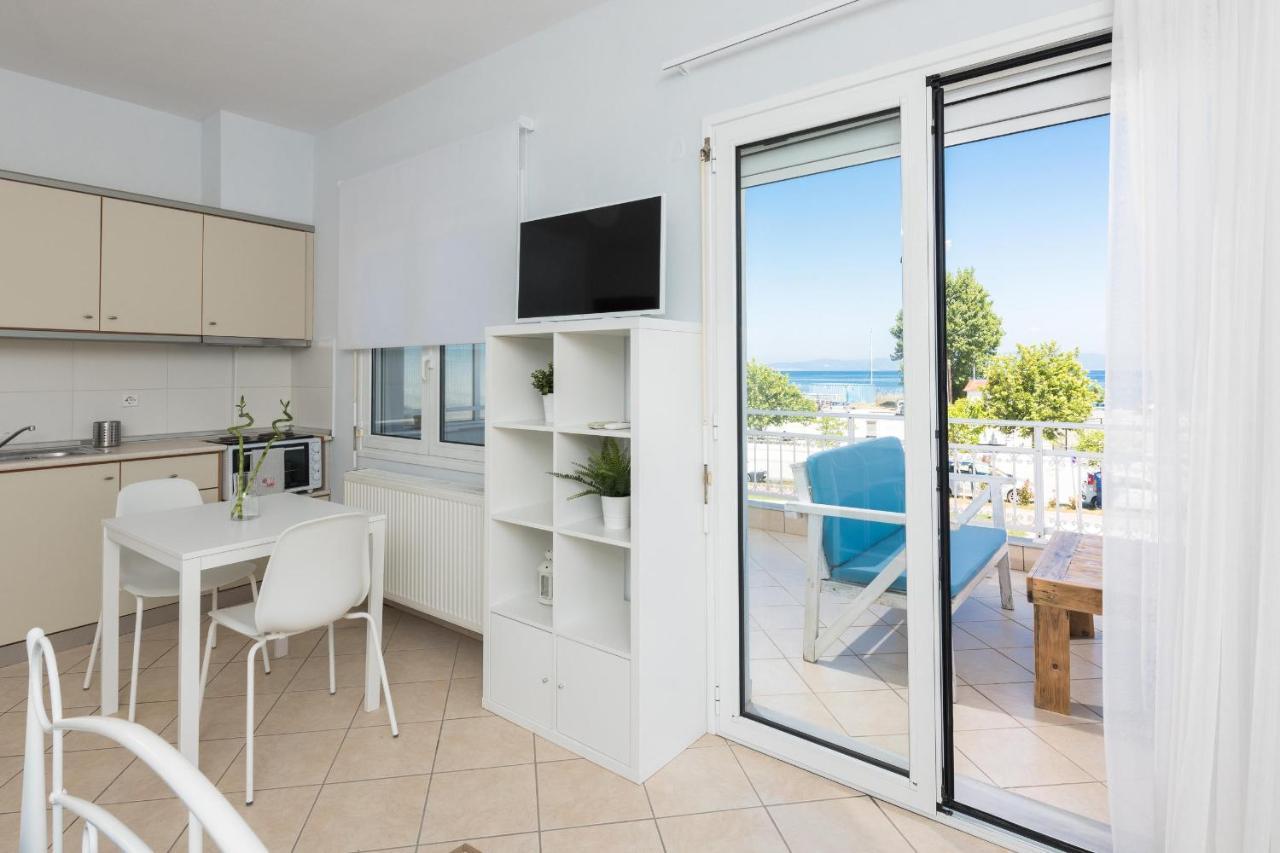 Urban Sea Side Apartments 리메나스 외부 사진